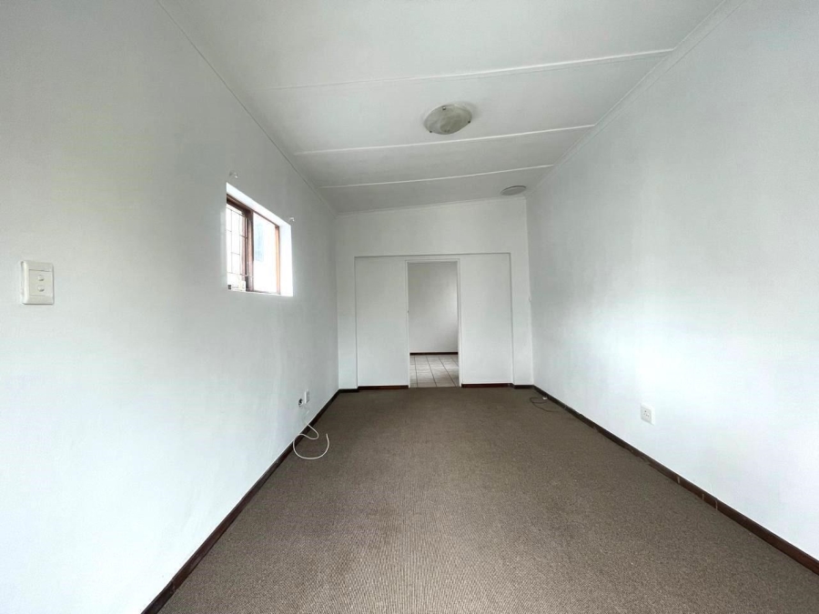 4 Bedroom Property for Sale in Mossel Bay Central Western Cape